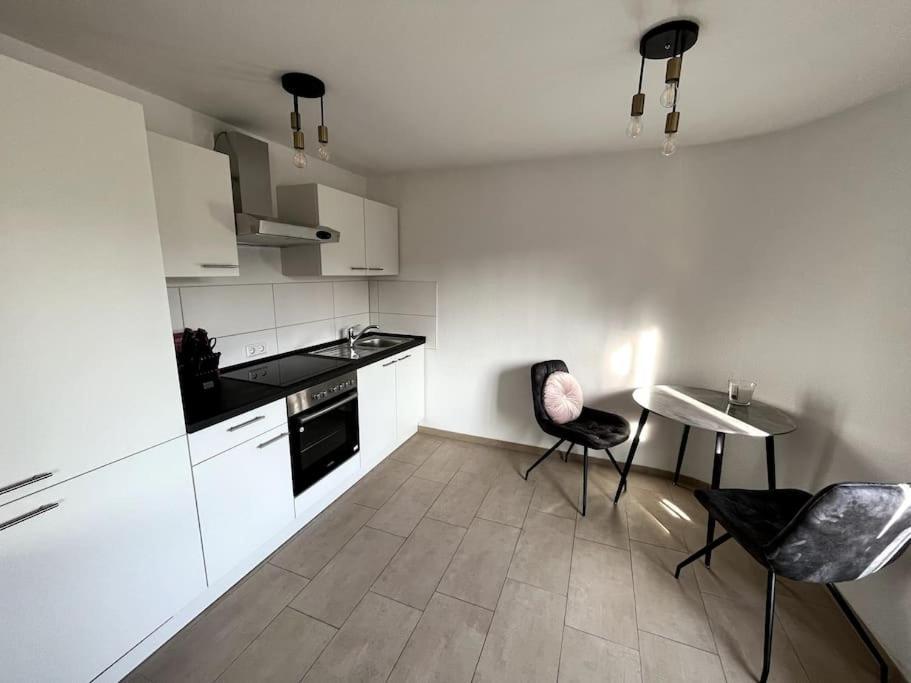 City Appartement Direkt Am Schloss! Карлсруэ Экстерьер фото